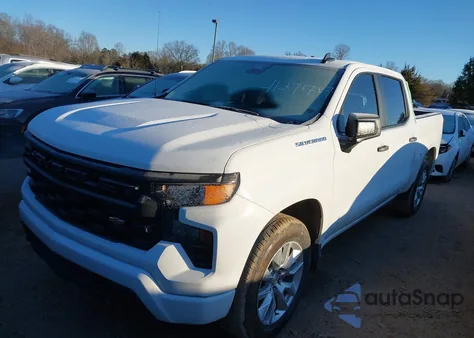2024 Chevrolet Silverado 1500 2Wd Short Bed Custom z USA, uszkodzony, nr VIN 1GCPABEKXRZ297160